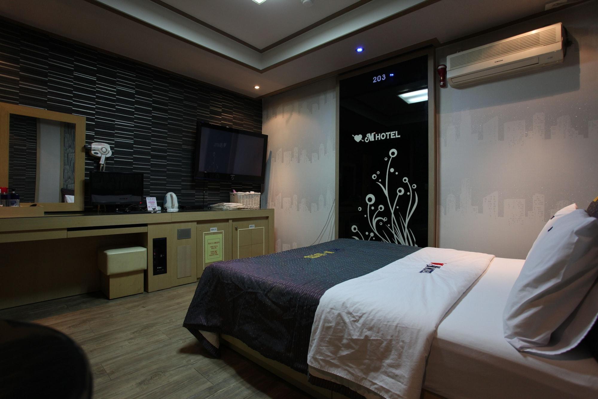 بيونجتايك M Motel Songtan المظهر الخارجي الصورة