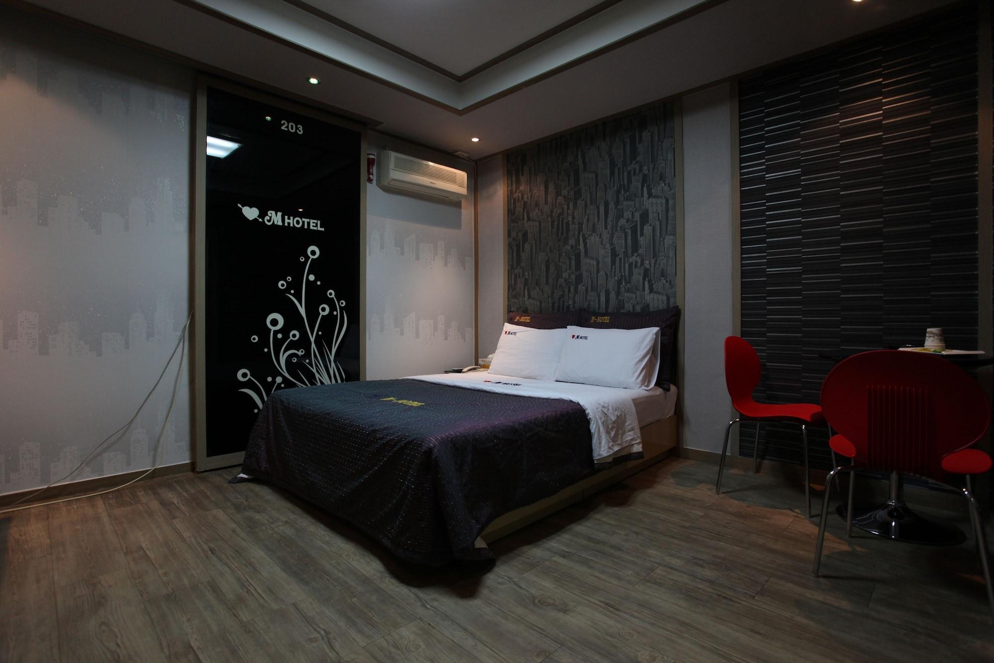 بيونجتايك M Motel Songtan المظهر الخارجي الصورة